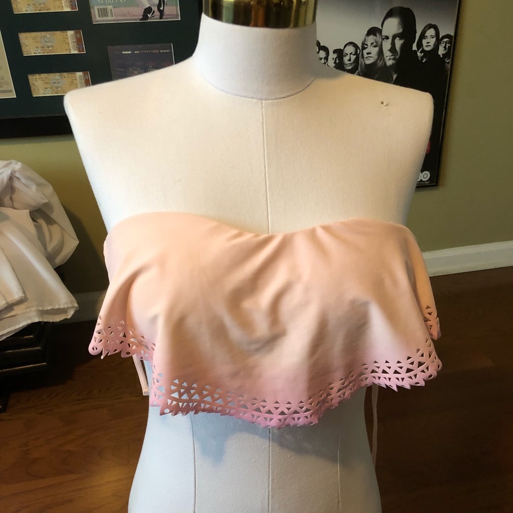 Xhilaration ombré pink bikini top small